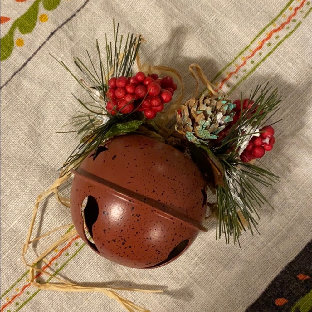 Christmas bells - Picture 1 of 2